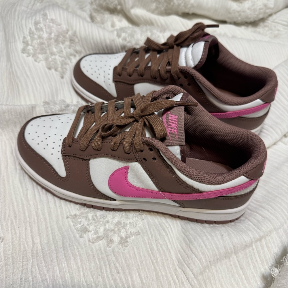 Women’s Nike Dunks